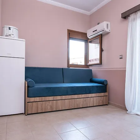 Cyrenia モネンバシア