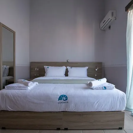 Cyrenia モネンバシア