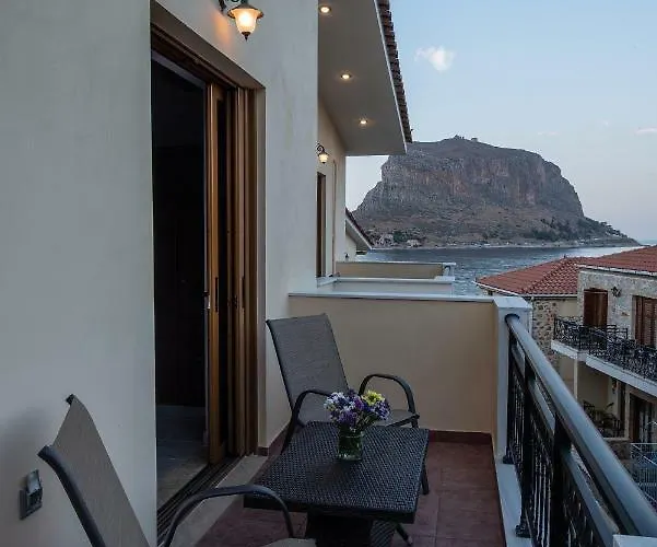 Cyrenia Гостевой дом Монемвазия