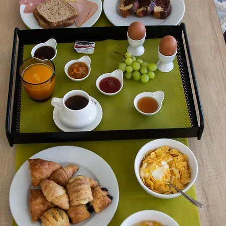 بيت ضيافة Cyrenia
