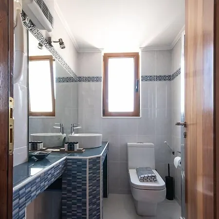 Cyrenia Guest house 3*