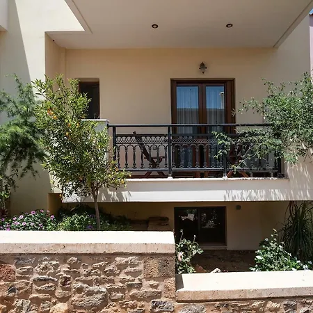 بيت ضيافة Cyrenia 4*
