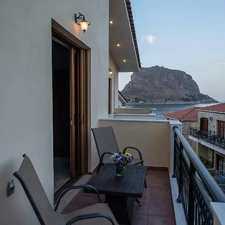 Cyrenia بيت ضيافة Monemvasía