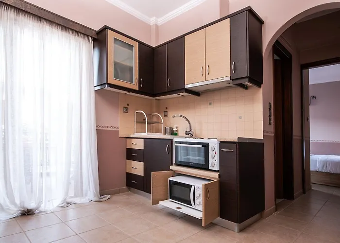 Cyrenia Πανσιόν 3*