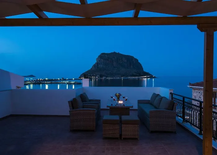 Πανσιόν Cyrenia 3*