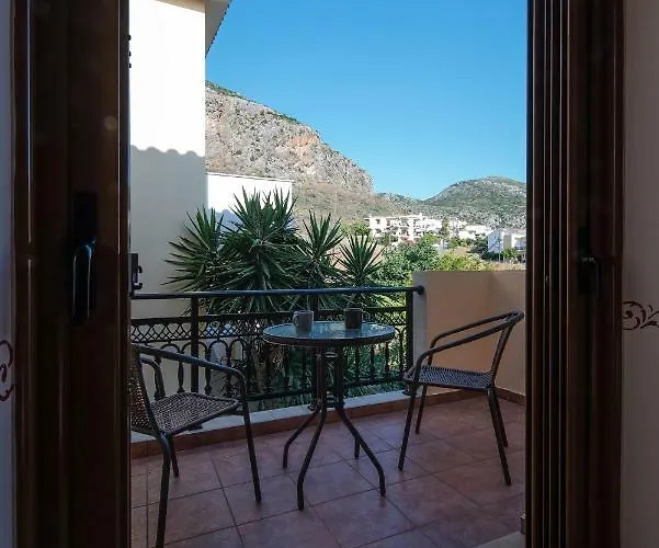 Cyrenia Πανσιόν Μονεμβασιά