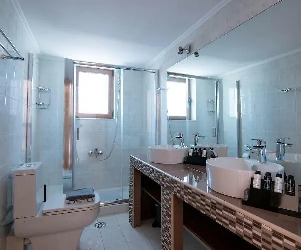 Πανσιόν Cyrenia