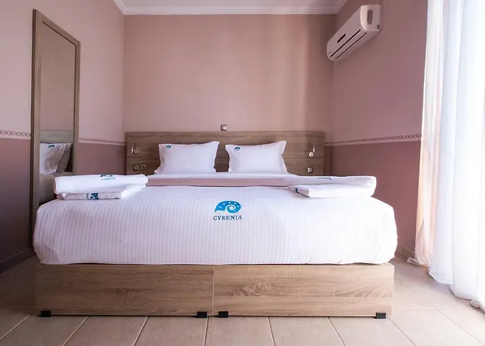 Πανσιόν Cyrenia 3*